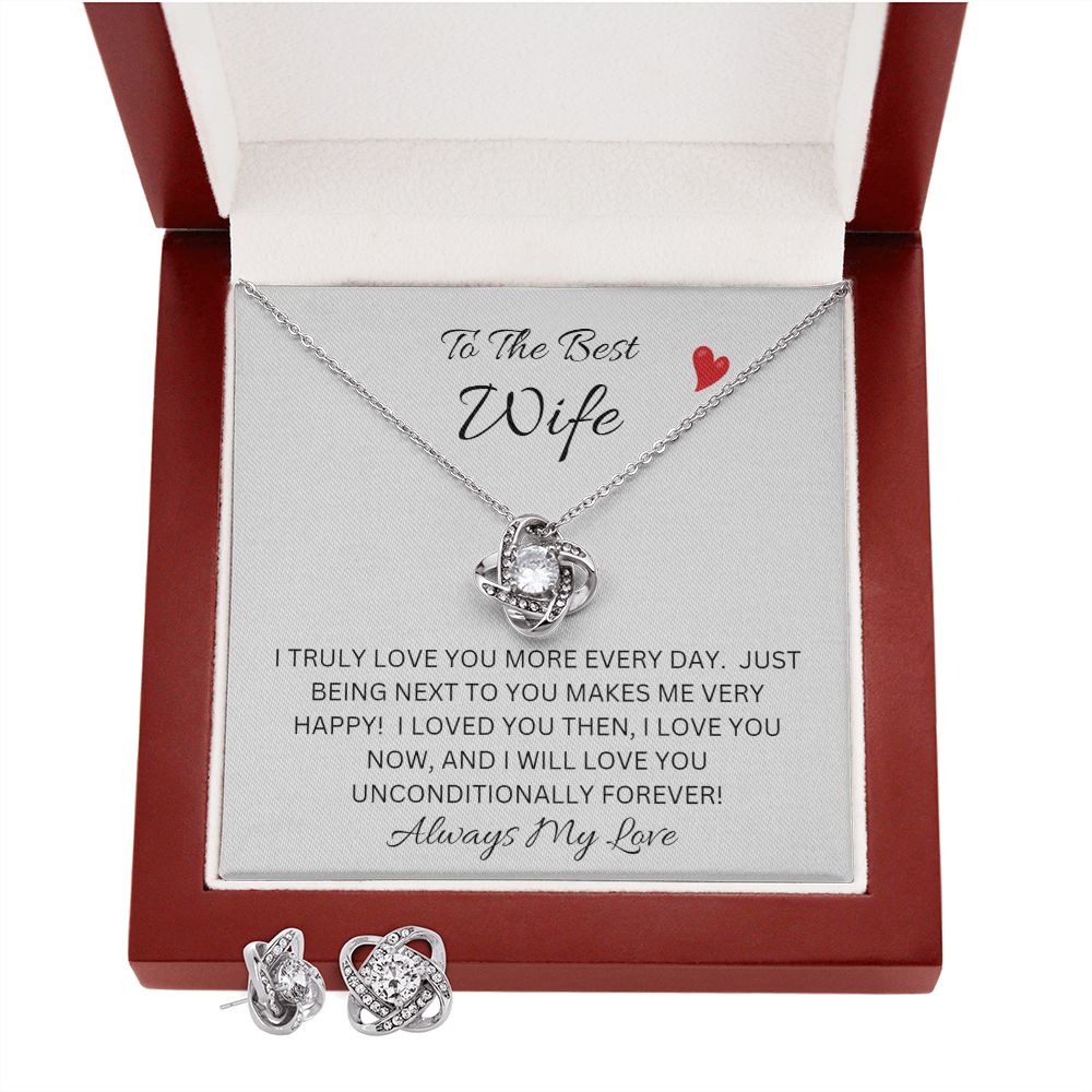 To My Best Wife Love Knot Necklace