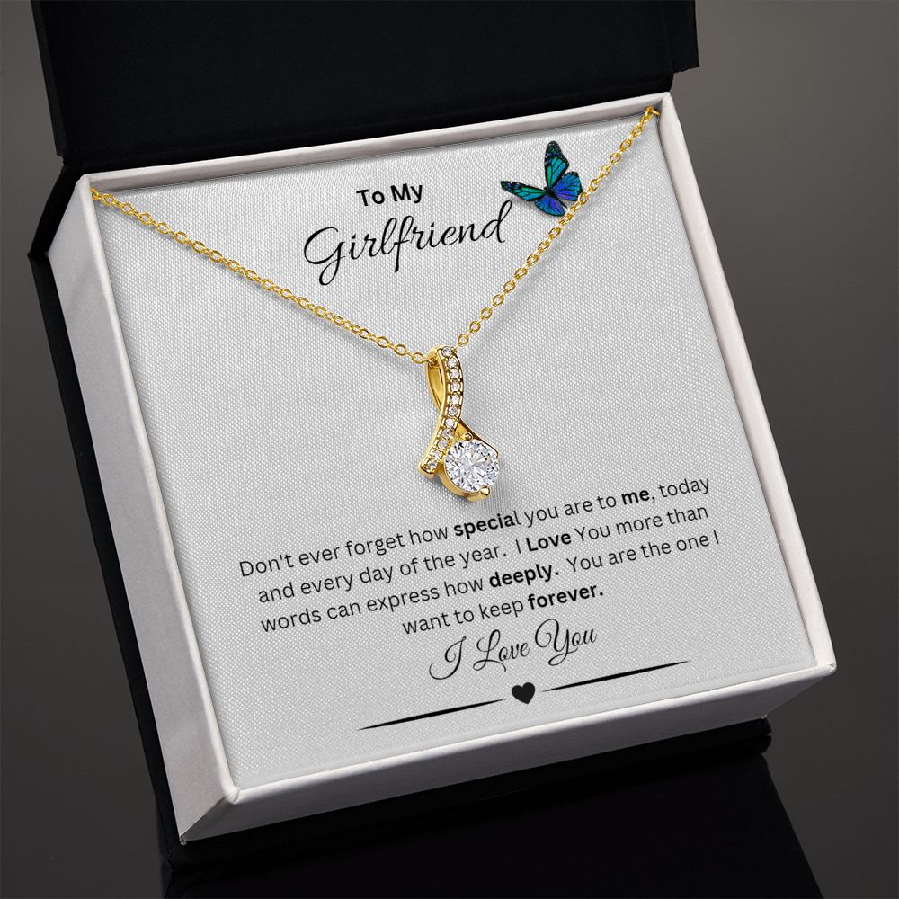 To My Girlfriend Alluring Beauty Necklace